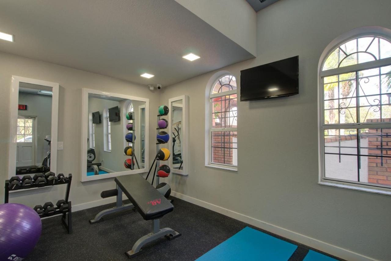 Clarion Pointe Tampa-Brandon Near Fairgrounds And Casino Hotel Mango Exterior photo